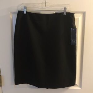 Anne Klein black pencil skirt size 10 NWT